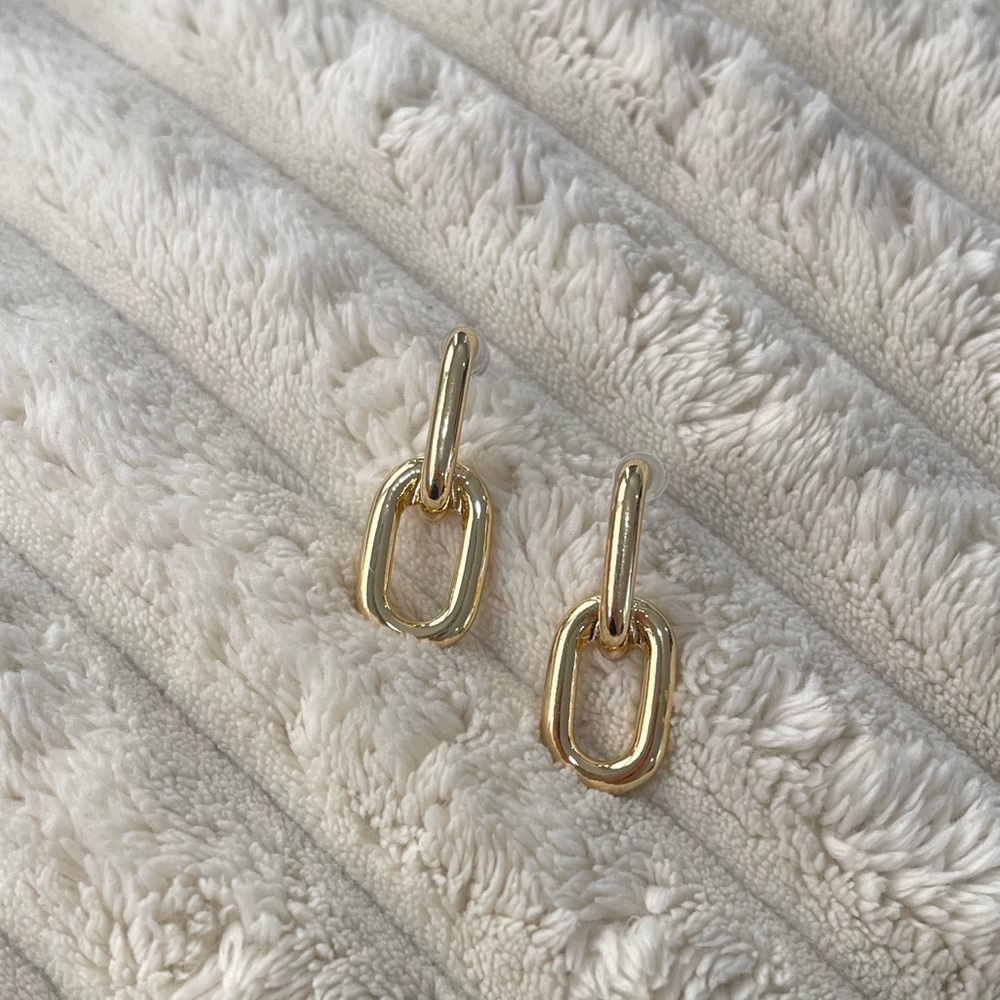 Gold earrings